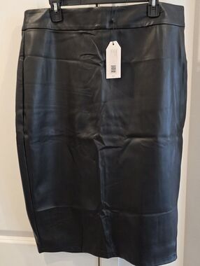 Universal Standard Sillaro Faux Leather Skirt